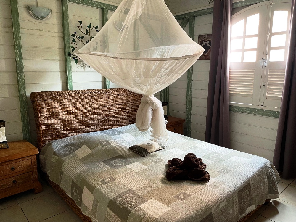 Chambre Rez de chaussée
Location vacances Shamballa Sainte Anne Martinique